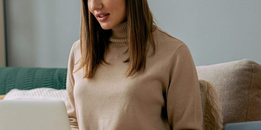 Artykuł analizuje, jak w 2026 roku uruchomić i skalować butik modowy online na rosnącym, lecz coraz bardziej konkurencyjnym rynku polskiego e‑commerce. Opisuje,...