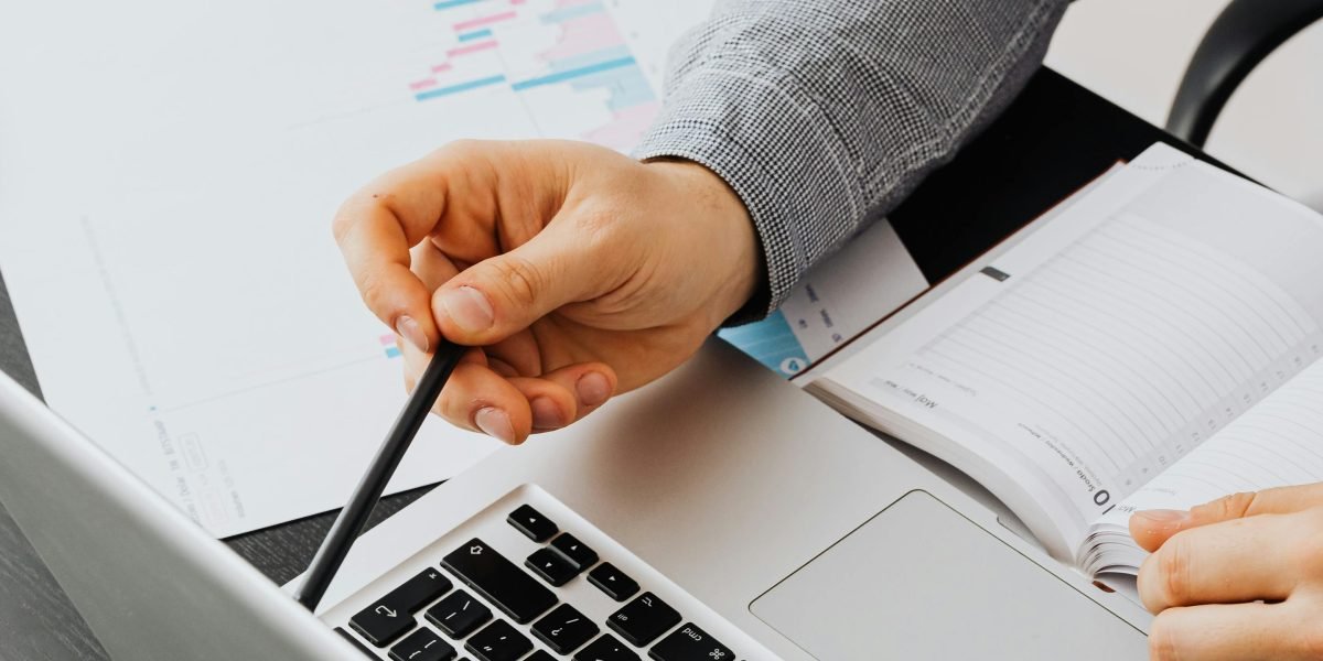 Początek biznesu online wymaga solidnej analizy rynku, aby uniknąć kosztownych błędów.